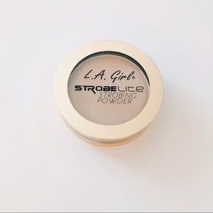 L.A Girl StrobeLite Powder Highlighter
